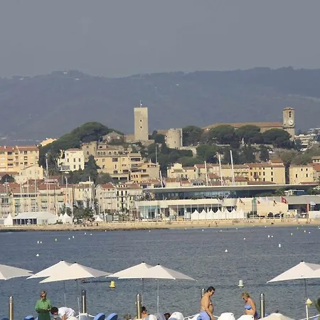 Maison d'hôtes Croisette 81 *
